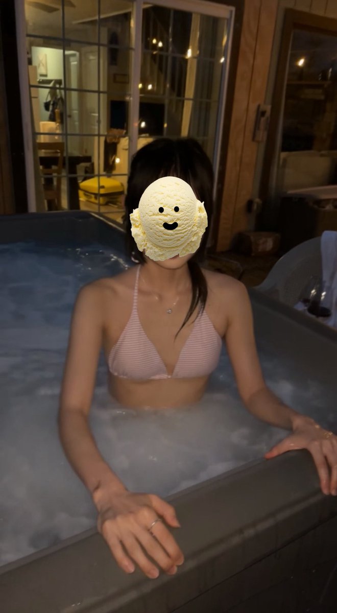 LARGE LULU tweet media