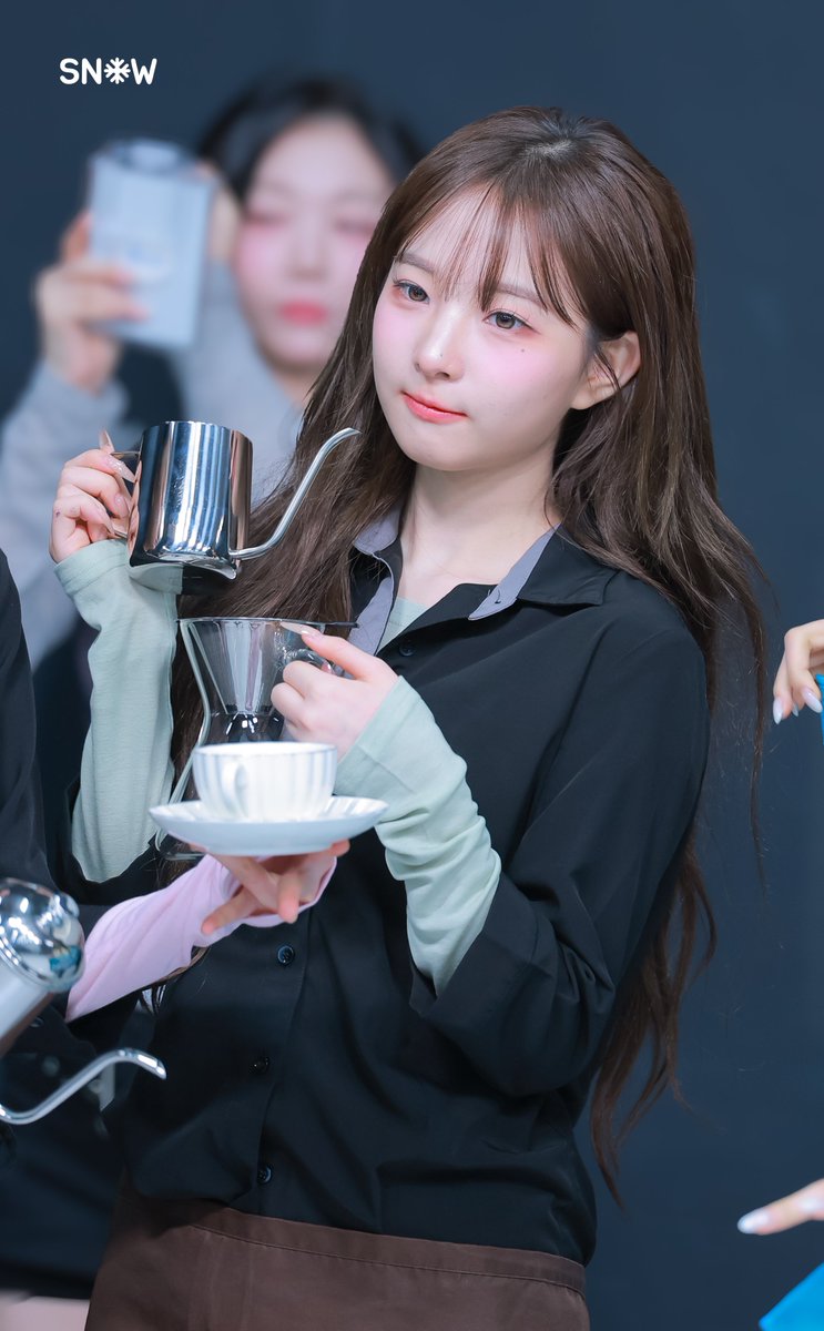 Snowy_0801's tweet photo. 260328 ☕️☕️☕️
#트리플에스 #tripleS 
#하연 #정하연 #HaYeon https://t.co/Z6OFYVMV55