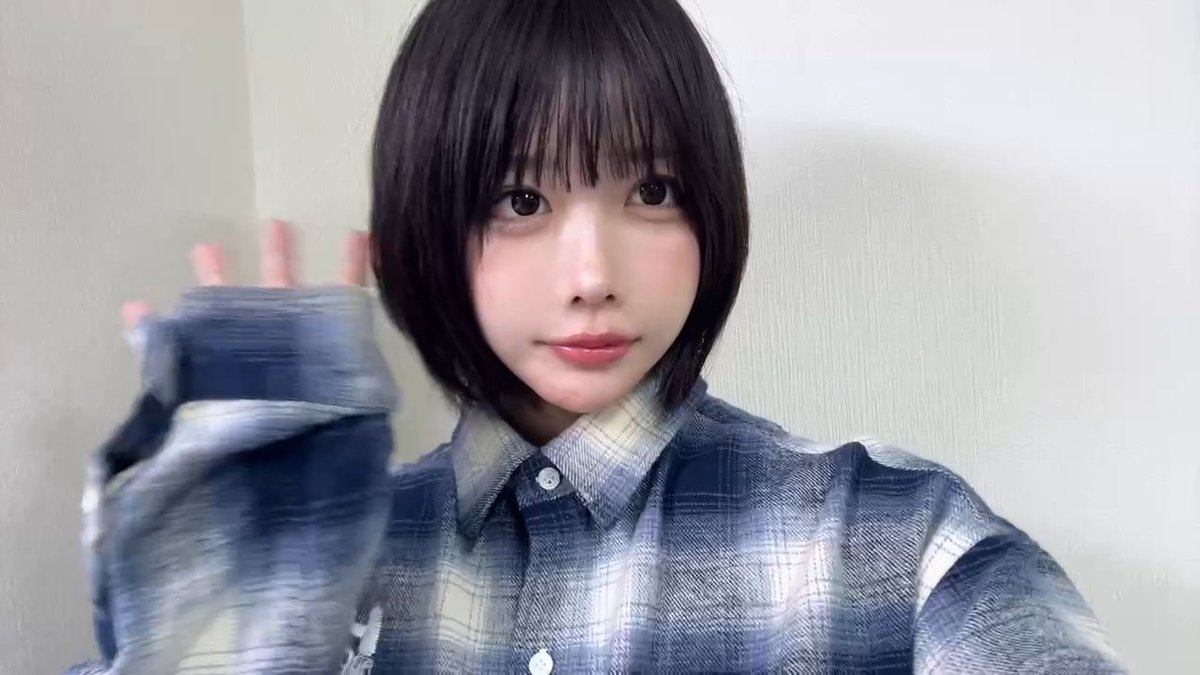 あの STAFF tweet media