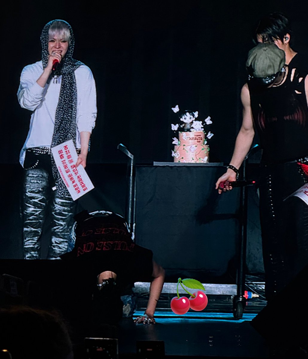 체리.. tweet media