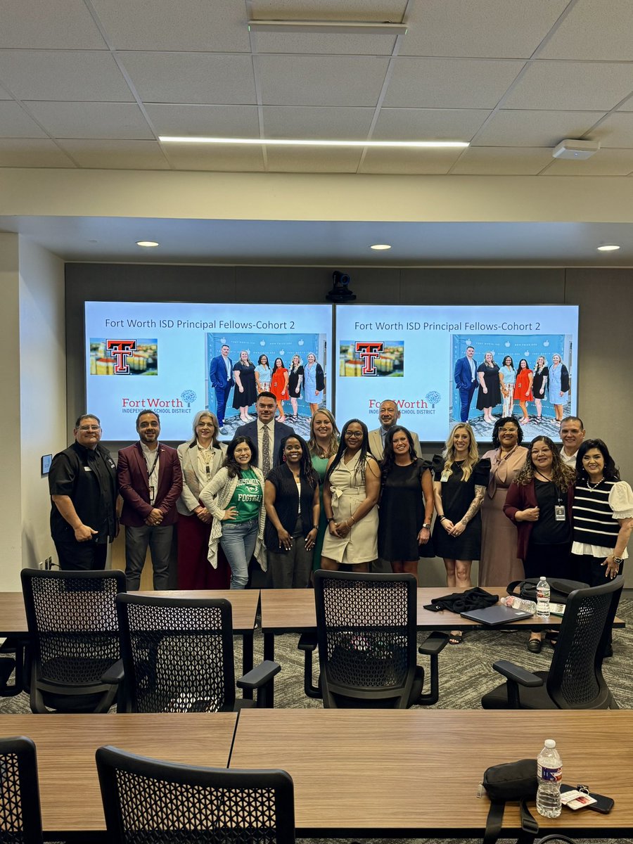 YassminCLee's tweet image. @FortWorthISD and @TexasTech COE
at the Principal Fellows showcase. These six participants share their year-long field experience as instructional leaders..
#AspiringPrincipals #fwisdleads #FWISD 
@FWISDCareers 
FWISD.org/careers