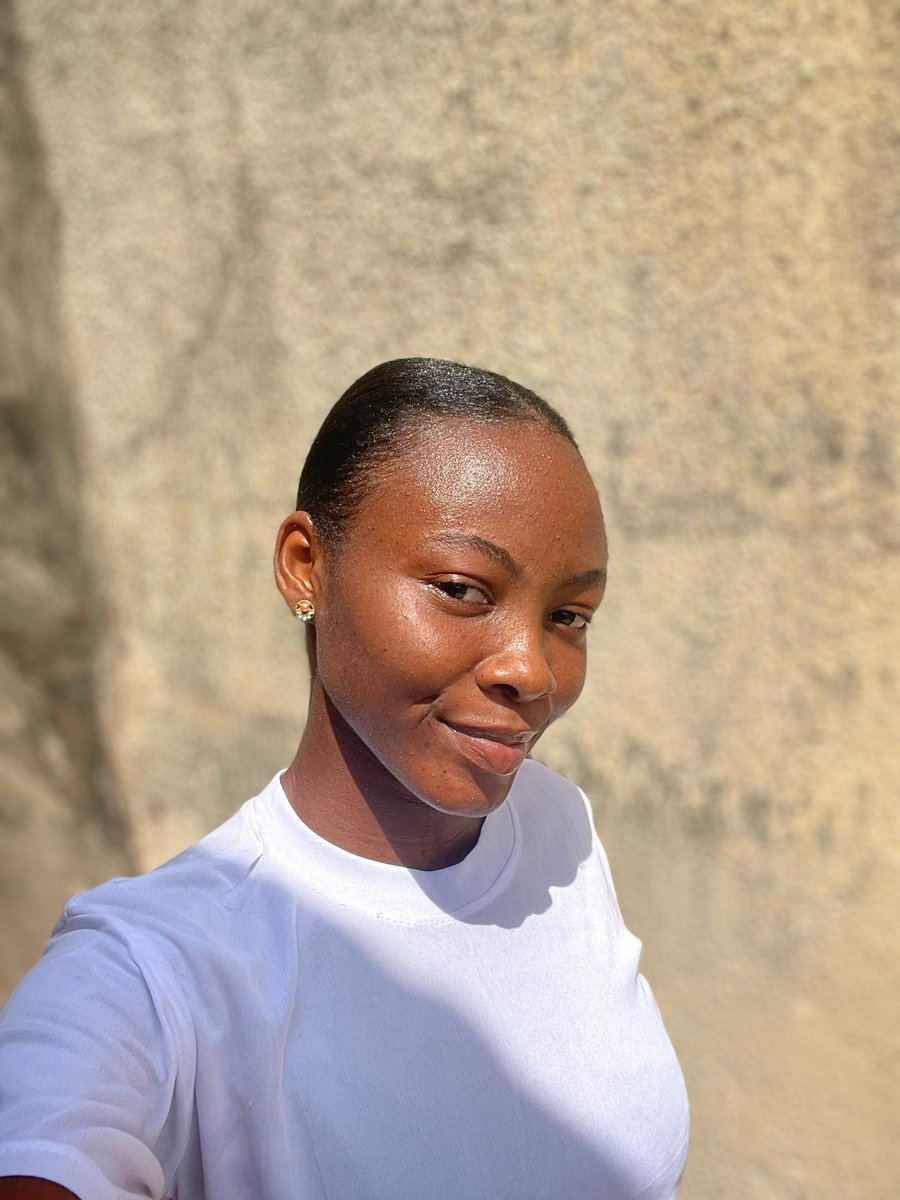 EkongEtinyene's tweet photo. I've finally decided to start blogging about my experiences as a Teacher. 
Courtesy: NYSC🙂 https://t.co/4xiO2z1S3V