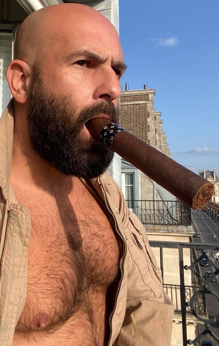 ULTRA Grizzly Biker DAD tweet media