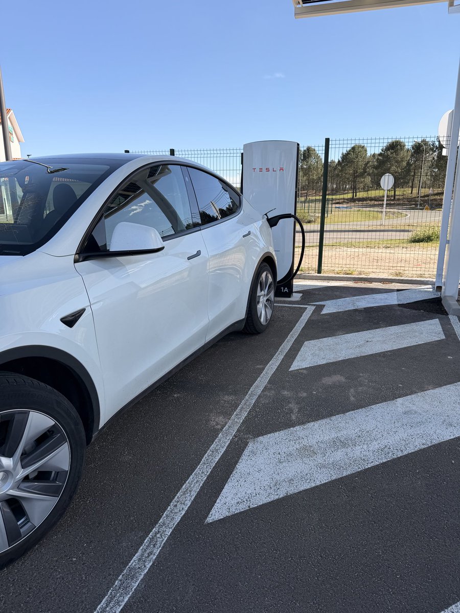 Carlos Azaustre tweet media