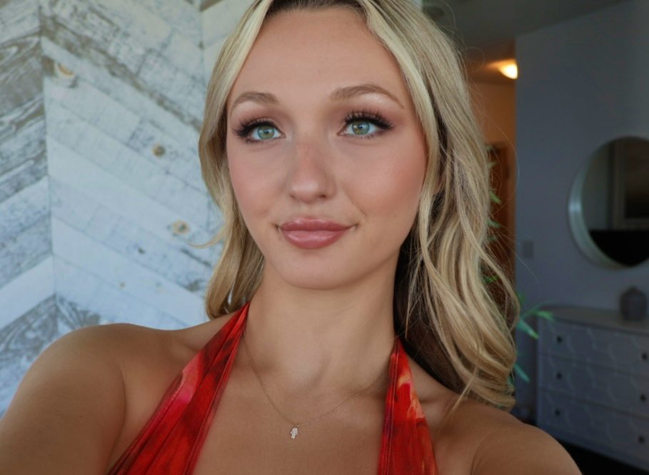 goddessjordan_'s tweet photo. I always get the queen herself, Cameron Diaz https://t.co/9YUSzgTbK5