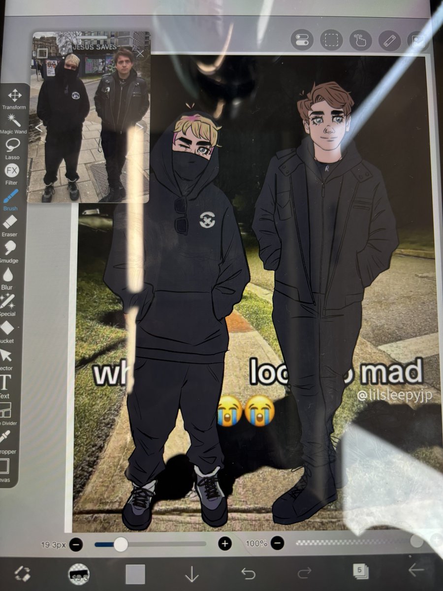 ainsley 🍋 tweet media