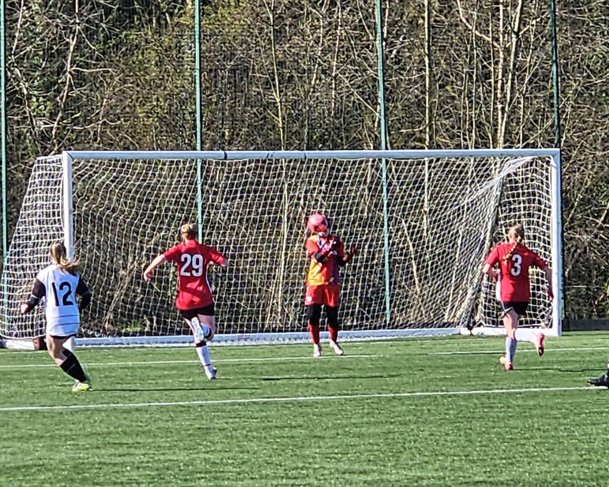 Mrs Daye tweet media