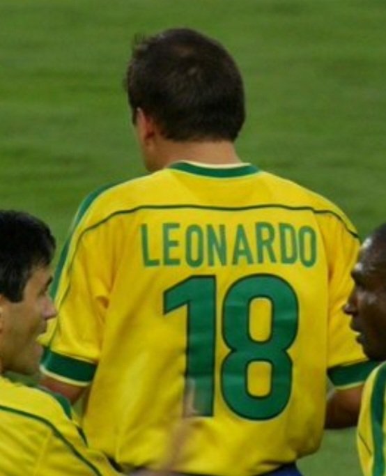 The Fussball tweet media