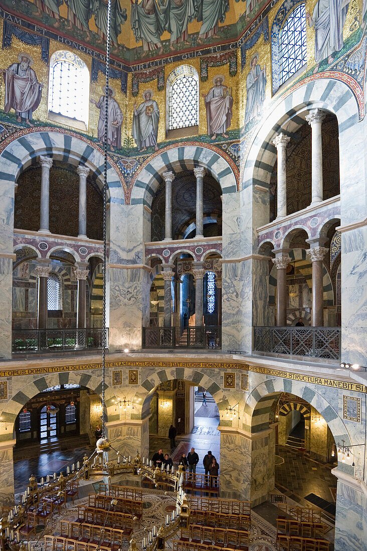 ThinkingWest tweet media