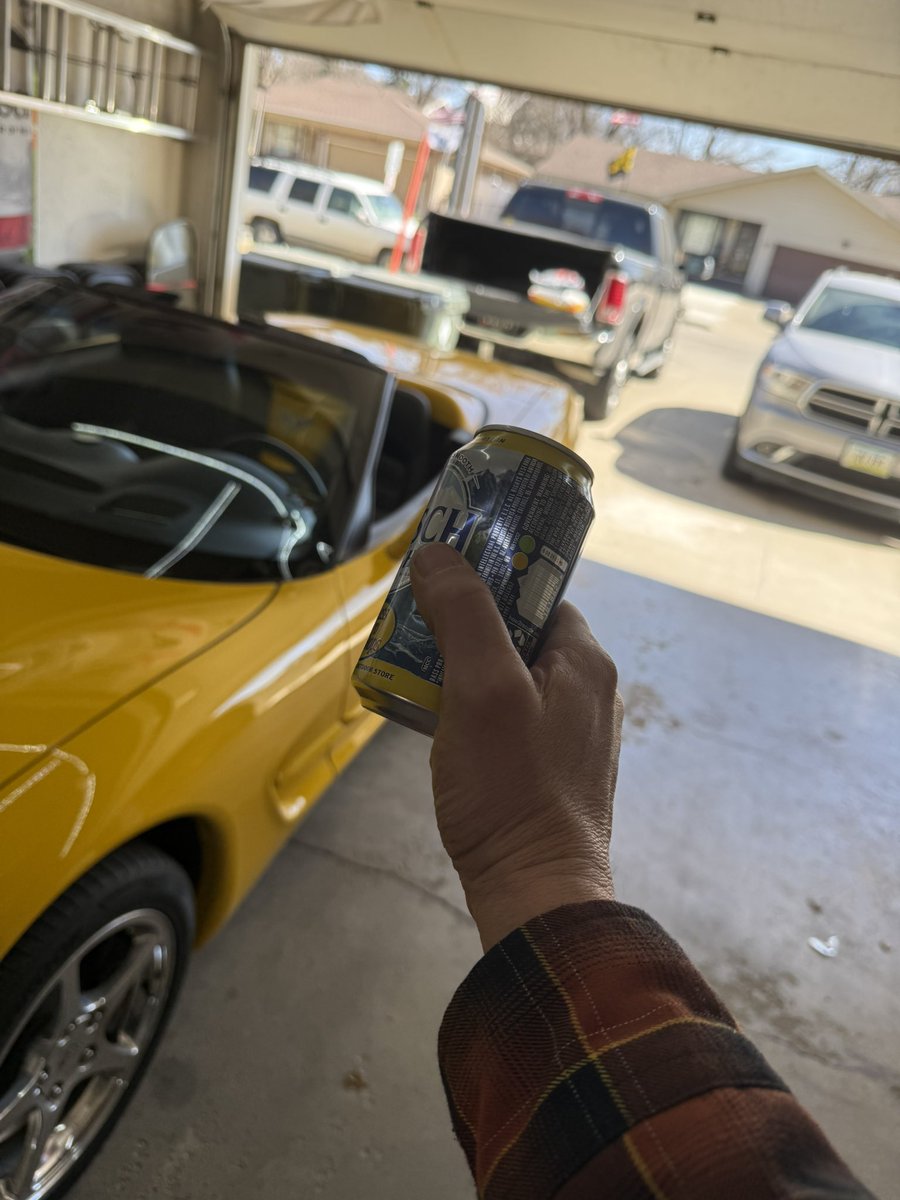 Carpainter29's tweet photo. @BarstoolUIowa #nobeer https://t.co/USNSfQlM17