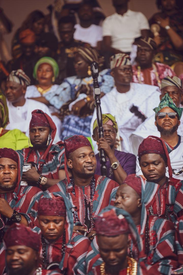 B A D A M A S I tweet media