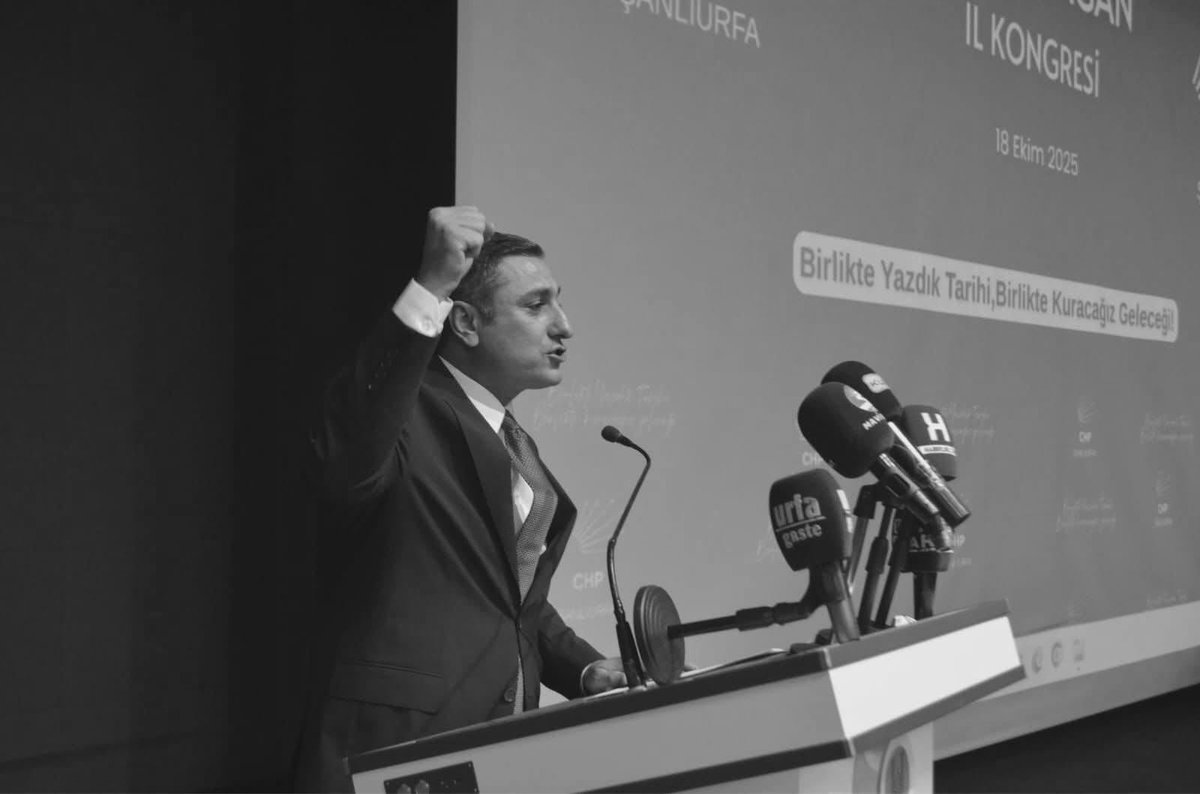 cagraYusufCHP's tweet photo. "Umutla yürüyenler, 
karanlığı deler geçer"

@karadagferhatt 🇹🇷🫶💐 https://t.co/YLLUI9FVbL