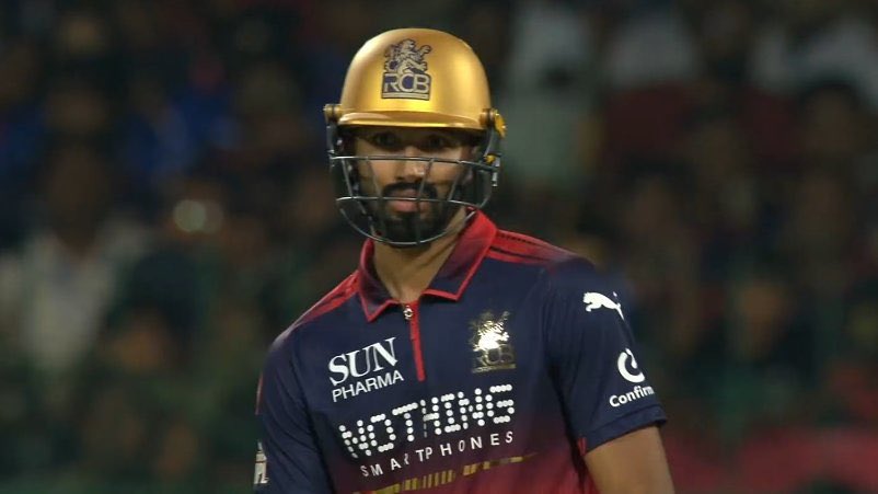 Riya ✨ tweet media