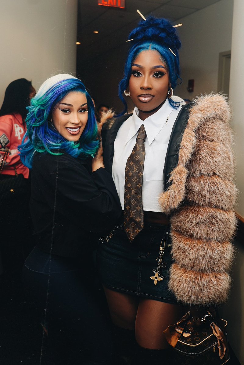 ConnieDiiamond tweet media