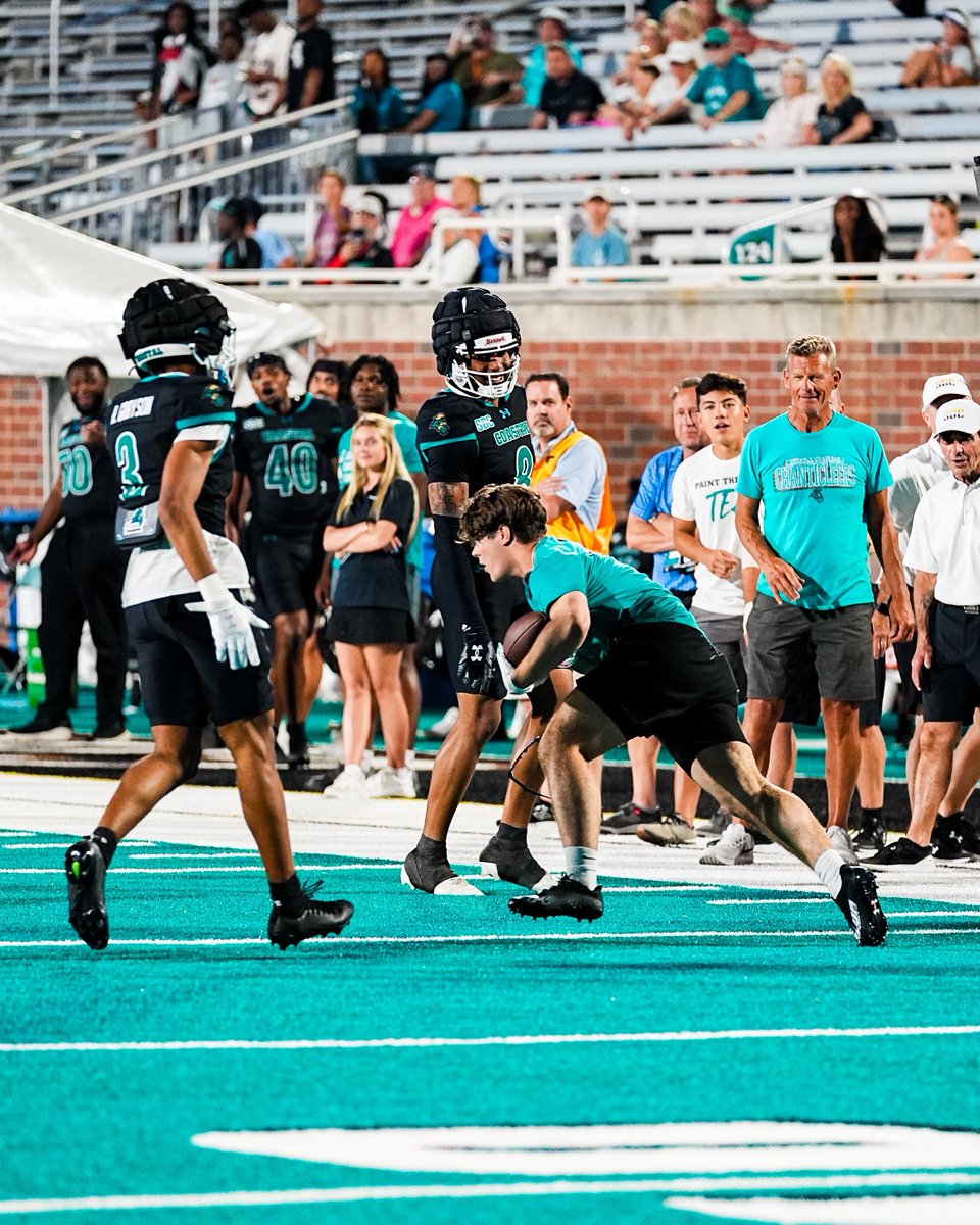 Patrick Osborne tweet media