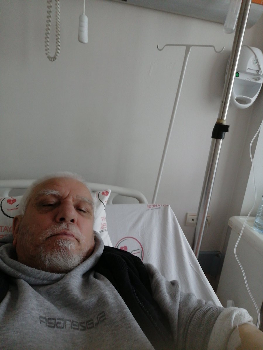 Musdem80's tweet photo. Yenihayt Hastanede yatışın 4. Günü. Kum dökemem enfeksiyona dönüştü. https://t.co/ifIWJRWm2k