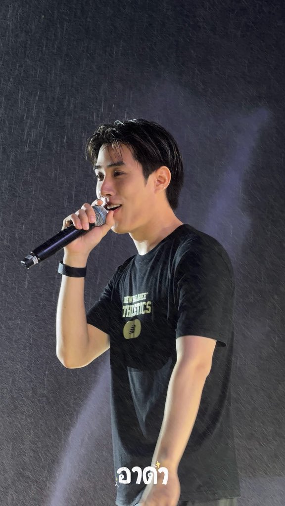 ซอ⋆.˚ ☾⭒.˚ tweet media