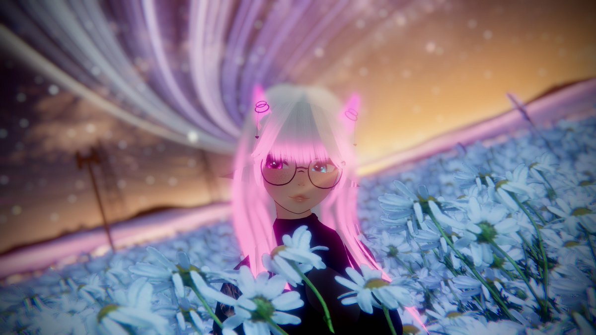 Lockoo__'s tweet photo. In a sea of flowers, still waiting for your glance~ https://t.co/c1BJuczfvg