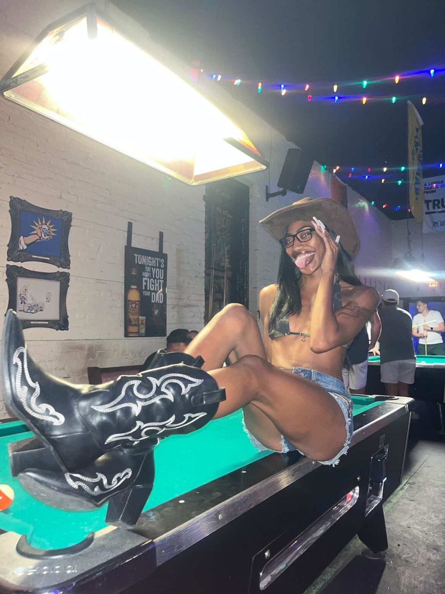 saige 💕 tweet media