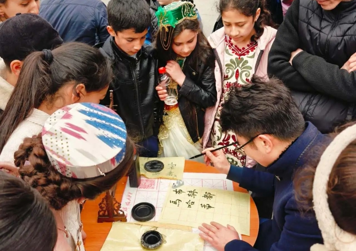 Антон tweet media