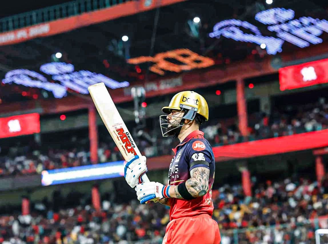 Virat Kohli became 1st ever player to score 4000 runs in IPL chases 🔥👑 

Most Runs in IPL Chases

4000 - 𝗩𝗶𝗿𝗮𝘁 𝗞𝗼𝗵𝗹𝗶* 
3285 - David Warner
3238 - Rohit Sharma 
2843 - Shikhar Dhawan 
2832 - Robin Uthappa 
2543 - KL Rahul 
2501 - Sanju Samson