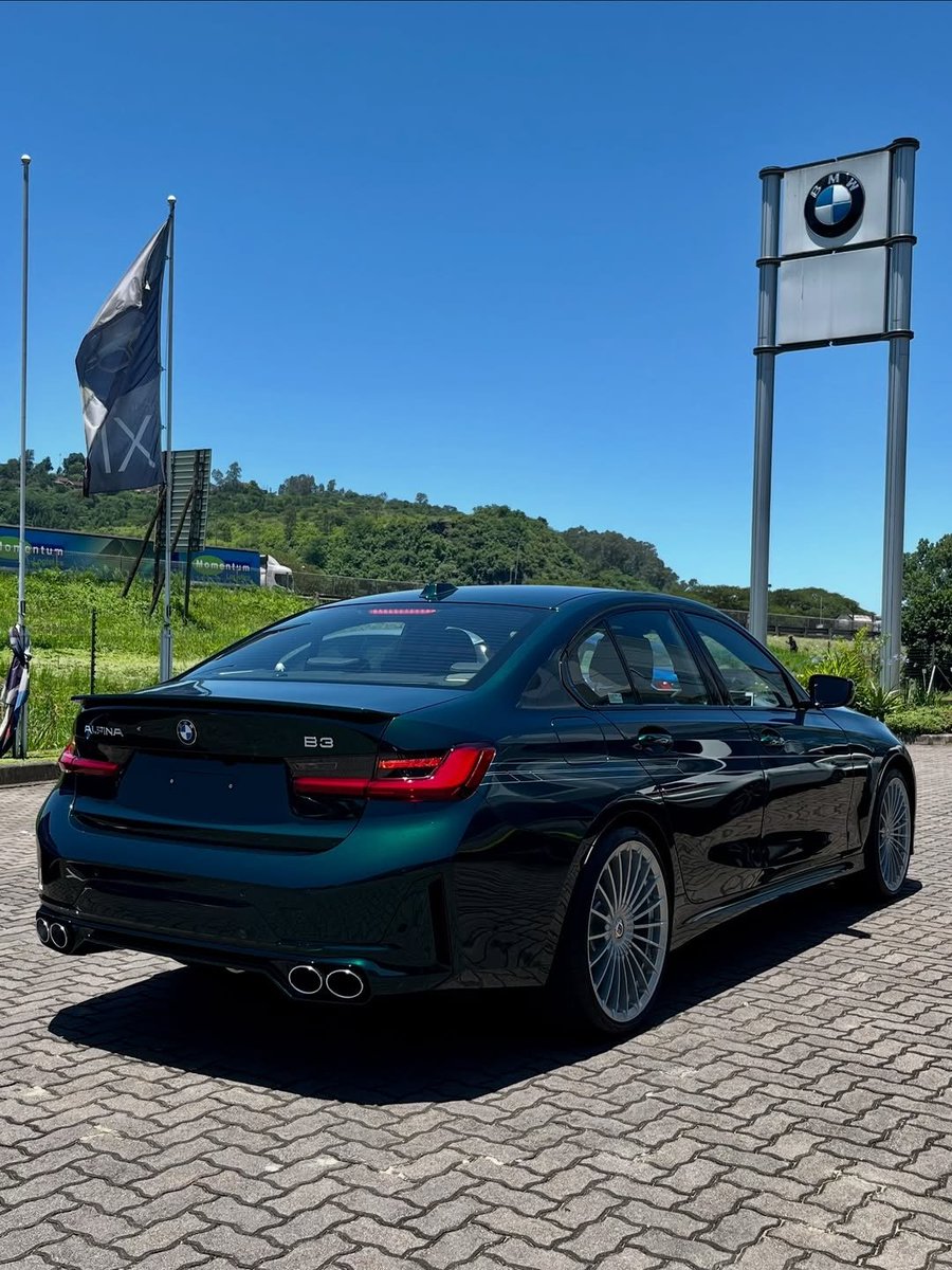 WilJay_1's tweet photo. The highly collectible B3 Alpina, only 5 were delivered to south Africa, have you ever seen one? https://t.co/BOPoi7dIBt