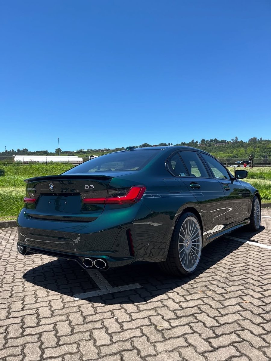 WilJay_1's tweet photo. The highly collectible B3 Alpina, only 5 were delivered to south Africa, have you ever seen one? https://t.co/BOPoi7dIBt