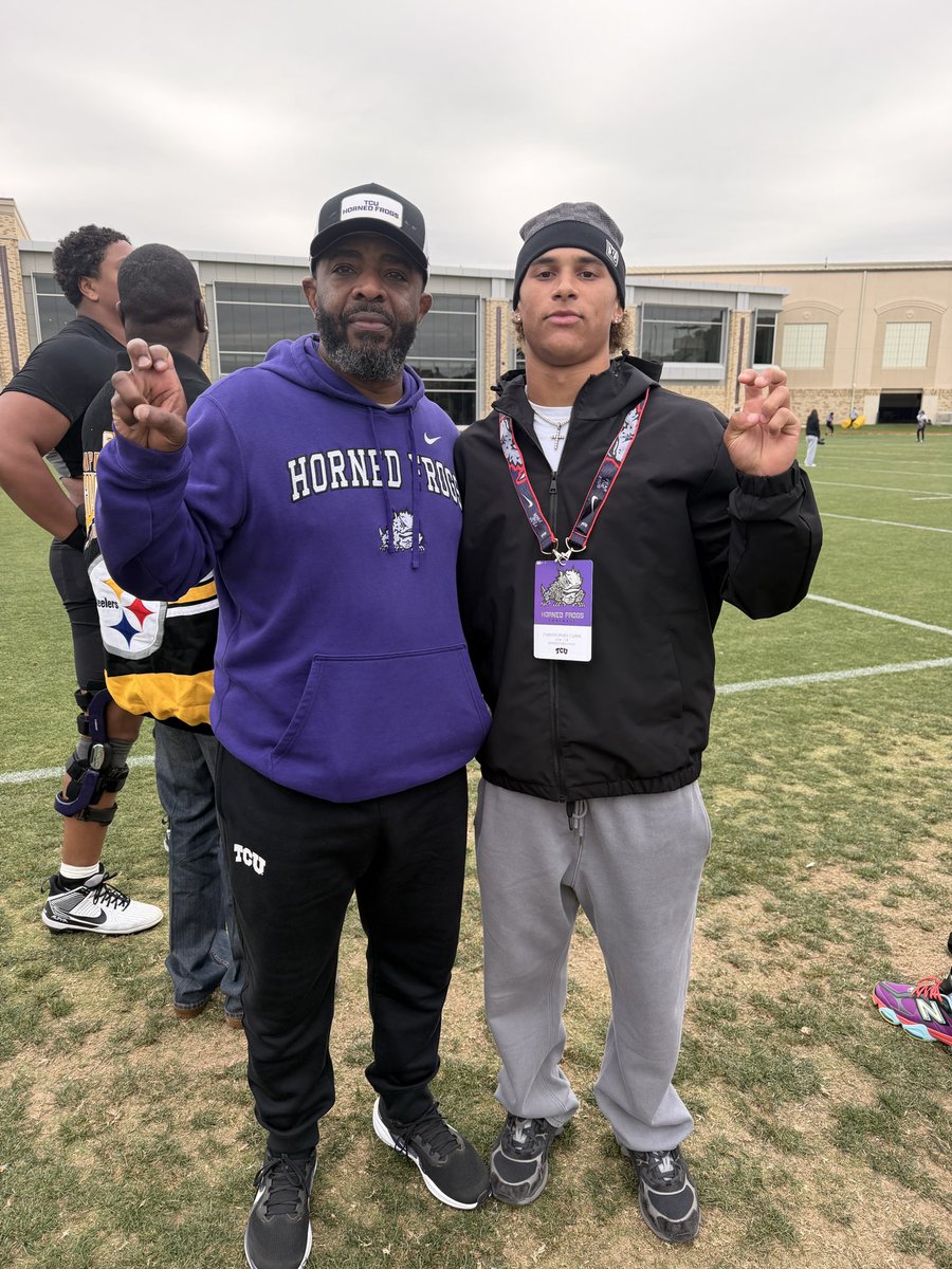 c_clarkd1's tweet photo. I had a great time @TCUFootball spring ball practice @CoachWiesmann @MattValmore90 @BH_Athletics @ReactSports1 @TCU_Athletics https://t.co/8OFLoIKAyt
