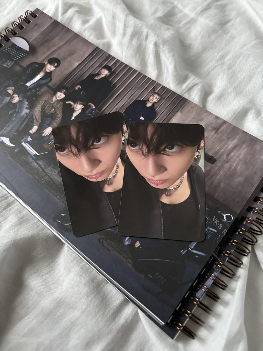 nana⁷🪭 seeing bts tweet media