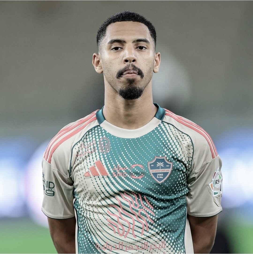 مُطَّلِع tweet media