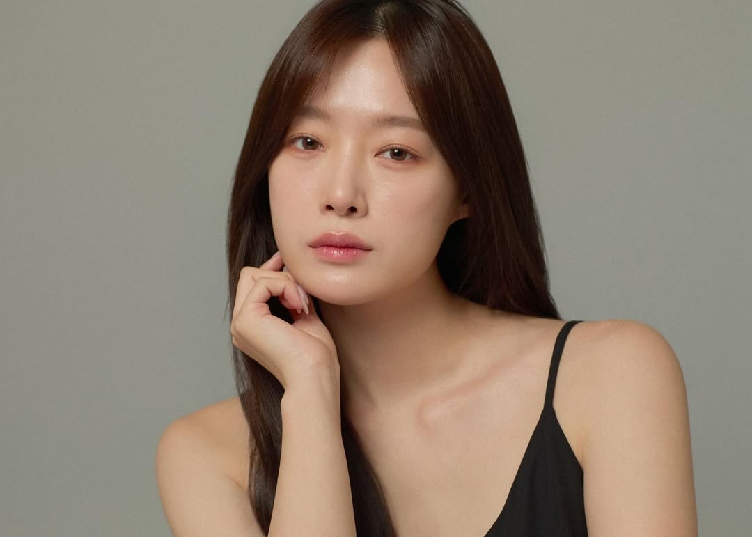nalnaris's tweet photo. [📸] 260329 IG update 

“New profile _ 1” 

https://t.co/zRGTqIu7L8 https://t.co/o7kZt3SO4n
