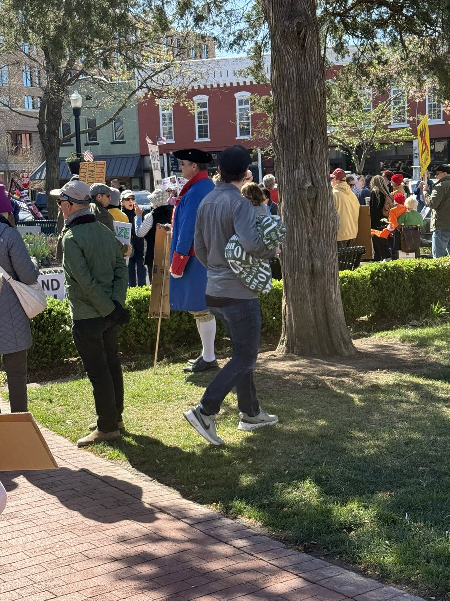 BTSARMYMOM ⁷ tweet media