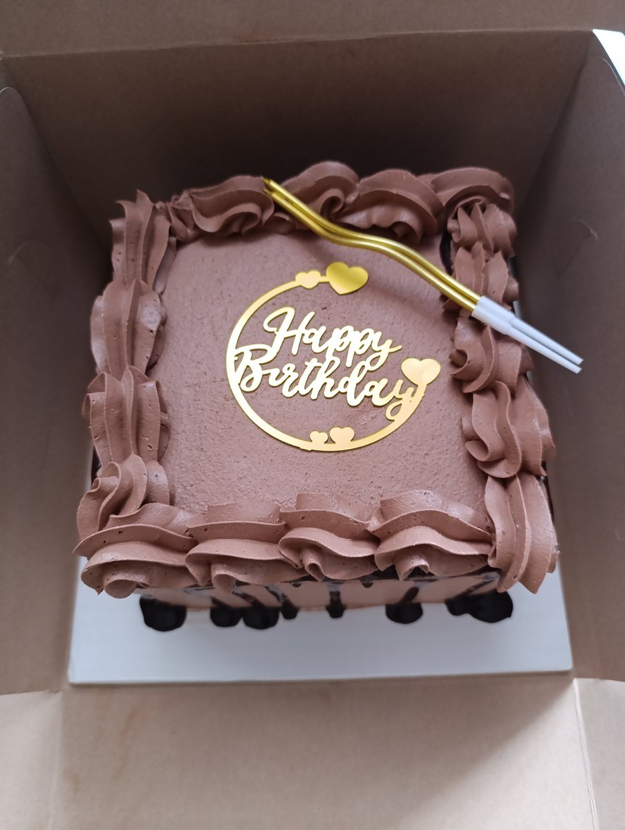 Dreadlockd_Diva's tweet photo. Inini hangu ndakazvimiririra Chocolate cake rangu ndodonha naro π€€π€€π€€
+263773238201 to see what I mean
#makeke https://t.co/rMFe47fZpN