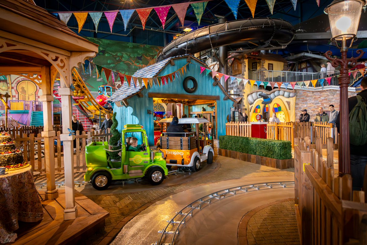 Attractiepark Toverland tweet media