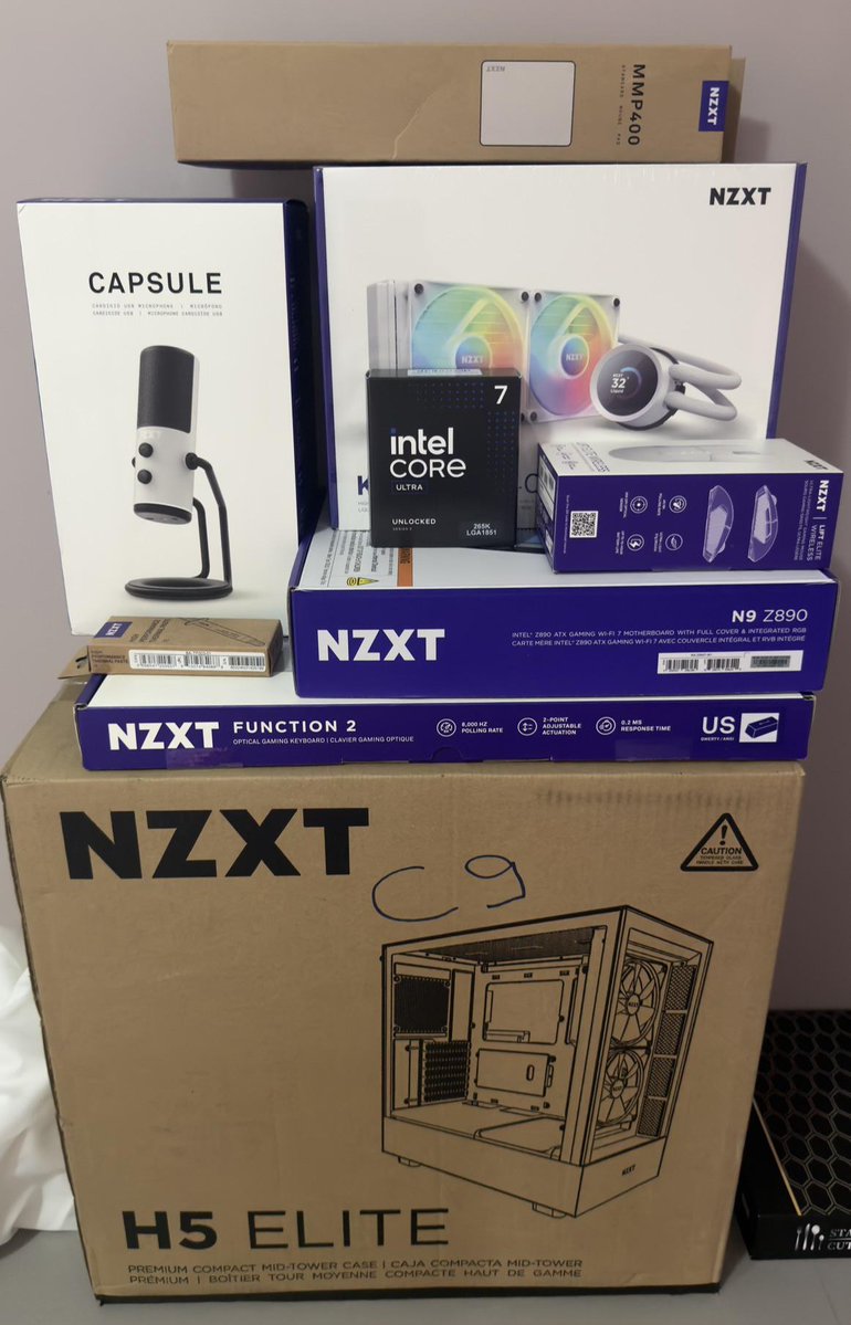 NZXT tweet media