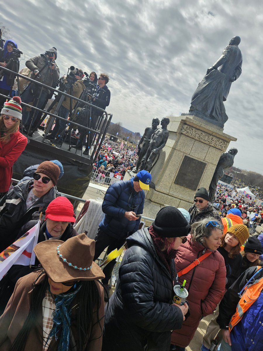 Sen. Ron Latz tweet media