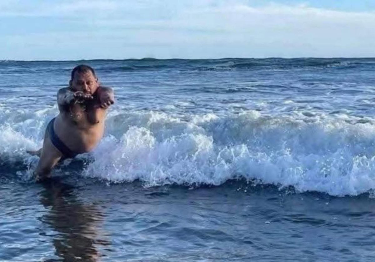 Mi jefe: No se aprobaron tus vacaciones.

Yo: sin datos