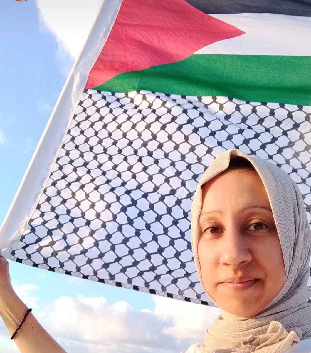 CanadaBoatGaza's tweet image. Some moments in history demand more from us than comfort or safety. They demand #conscience.  Dr. ZaheeraSoomar explains why is sailing again with the #FreedomFlotilla @GazaFFlotilla against the blockade of #Gaza. 
canadaboatgaza.org/2026/03/27/som…
