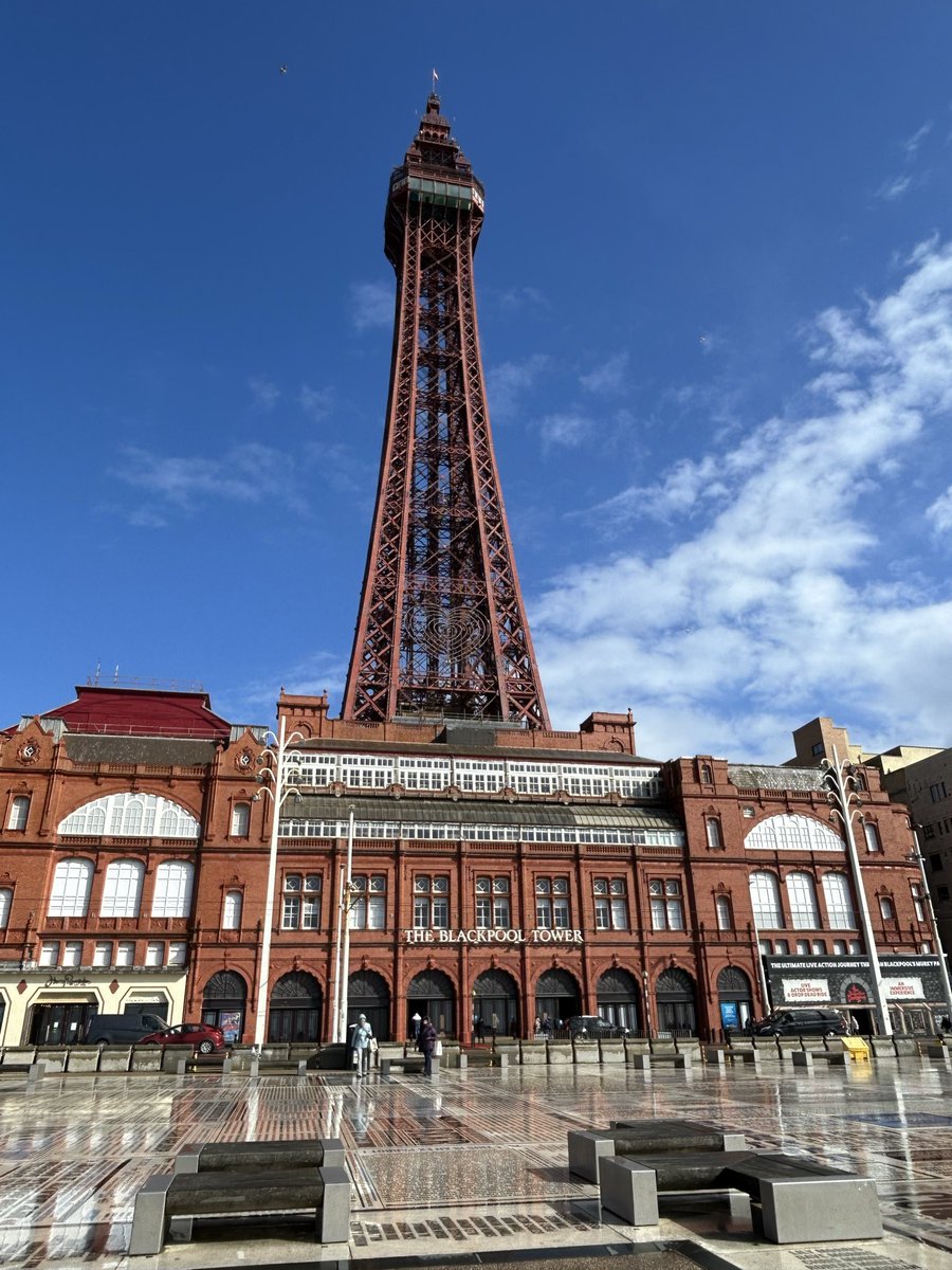 Jennifer Young/Jenny Dent tweet media