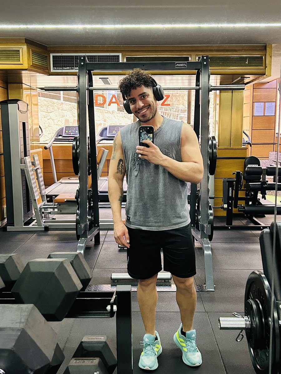 Rodrigo Leon tweet media