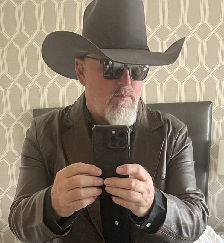 Burt Macklin tweet media