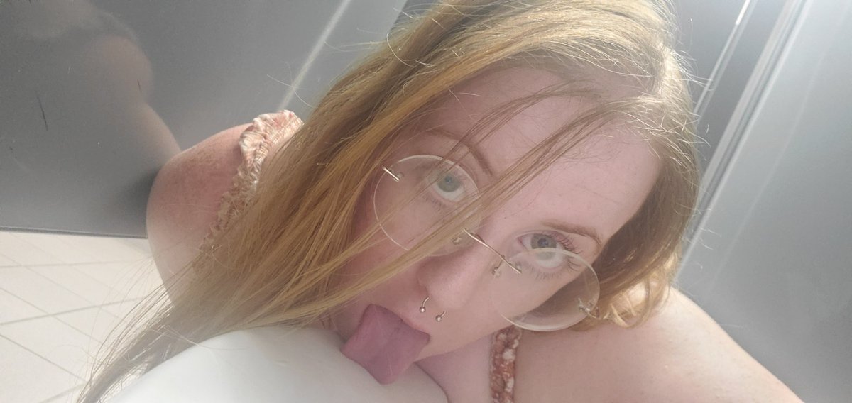 R3cklessly's tweet photo. Two different outfits, same toilet licking whore. Can you guess how many public toilets I licked today? 

#public #toilet #toiletkink #toiletlicking #toiletlickingkink #fetish #kink #filthy #dirty #nsfw #filthywhore #nasty #nastywhore #grosskink #gross #redhead #greeneyes #redhair
