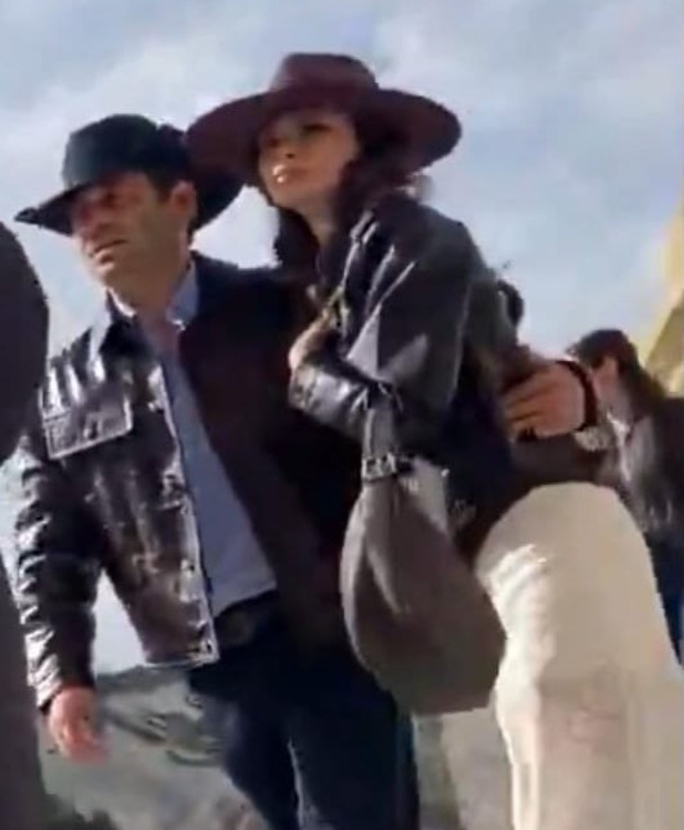 ★ 𝓝 tweet media