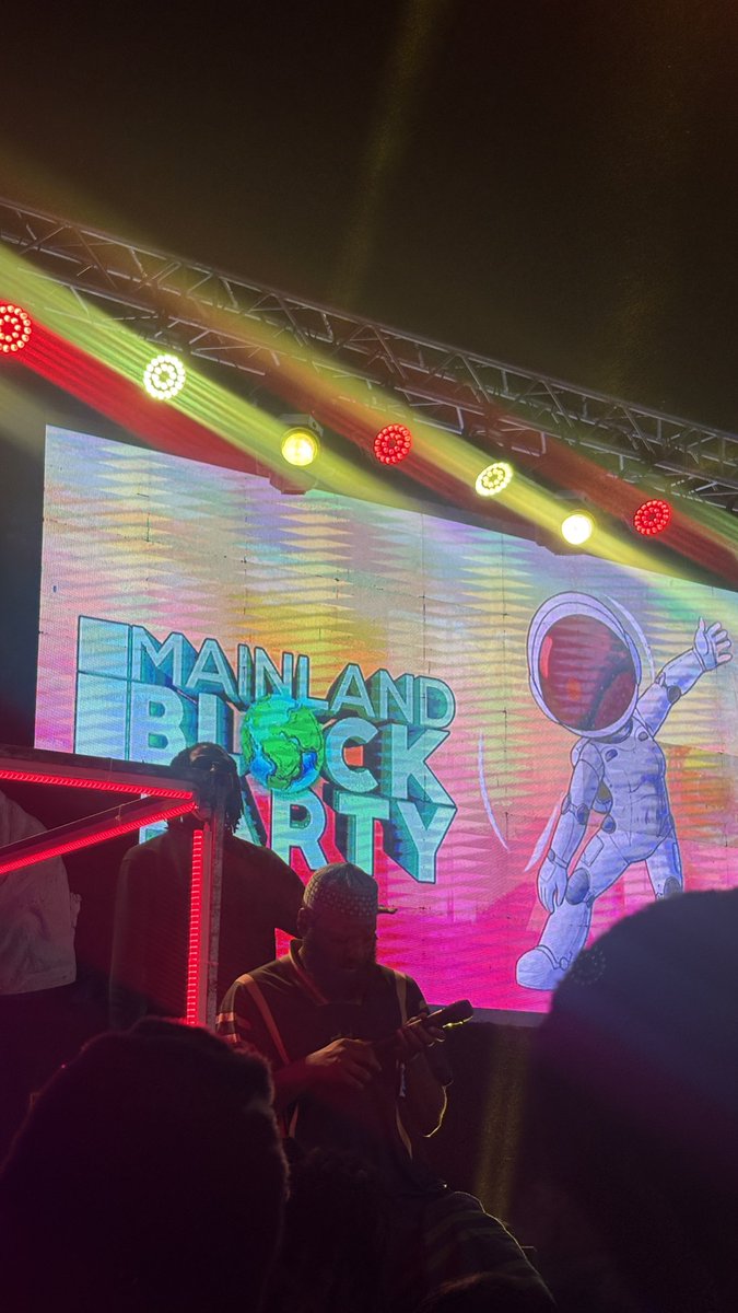 Khaleedah 💜 tweet media