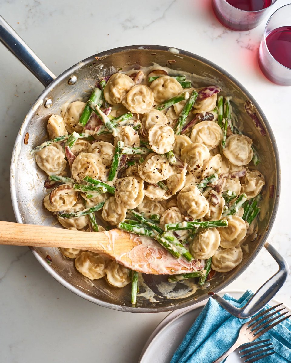 Yury Buravtsov tweet media