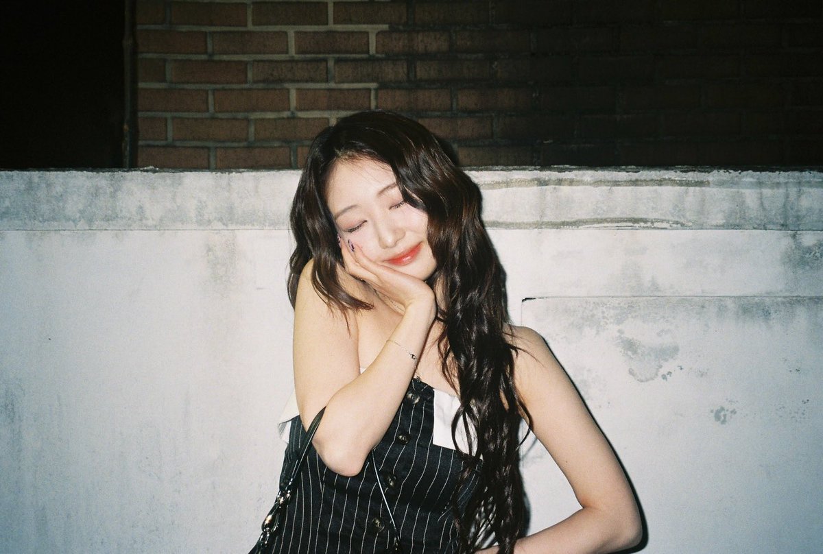 Looble Base tweet media