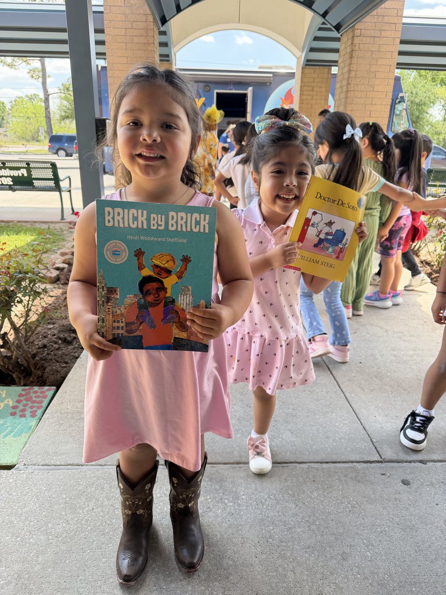 Mrs. Patterson tweet media