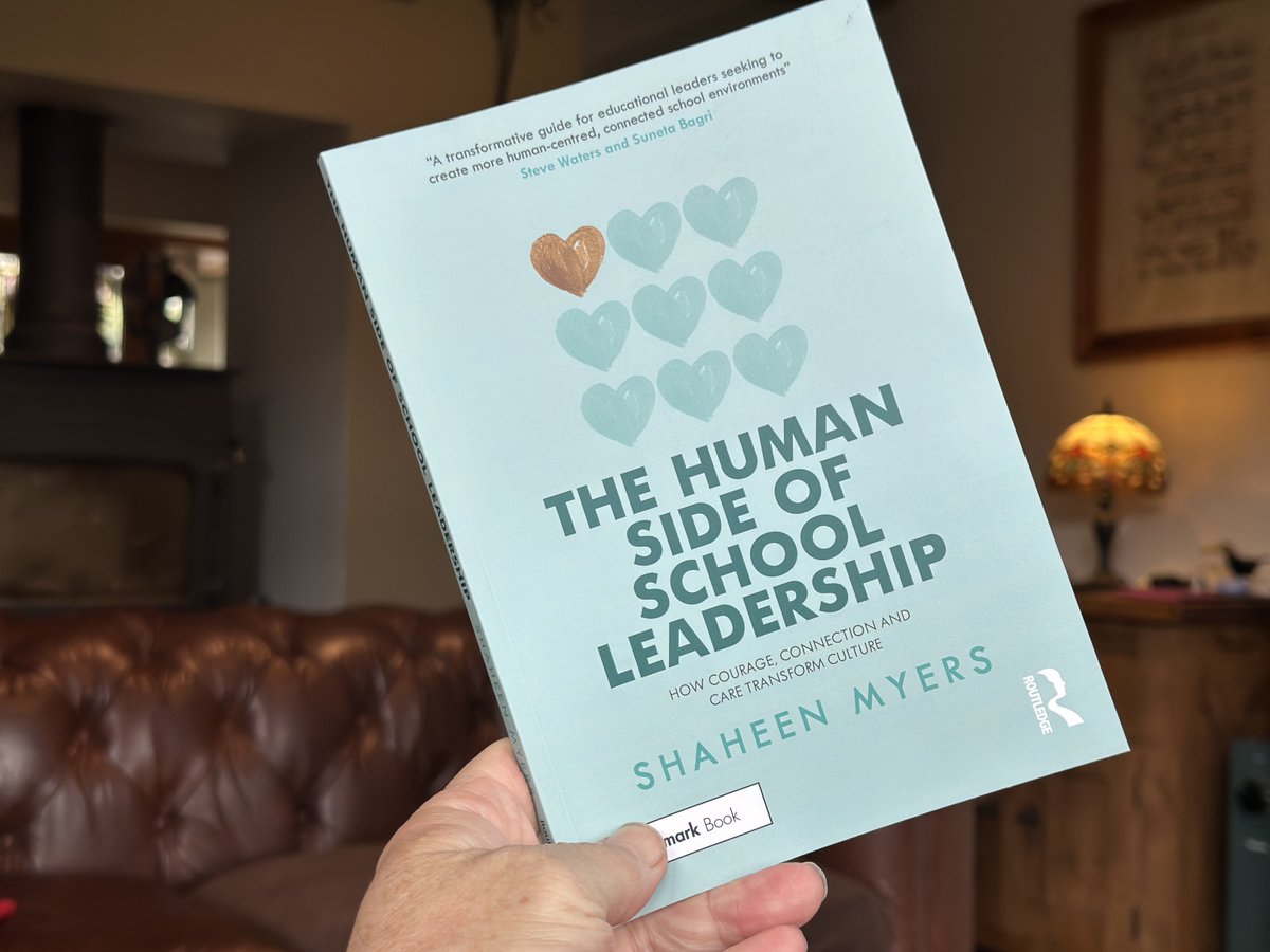 Andy__Buck's tweet image. Looking forward to reading this, and honoured to have made a contribution on engagement and well-being. Very kind of sending me a copy, Shaheen #honk🙏