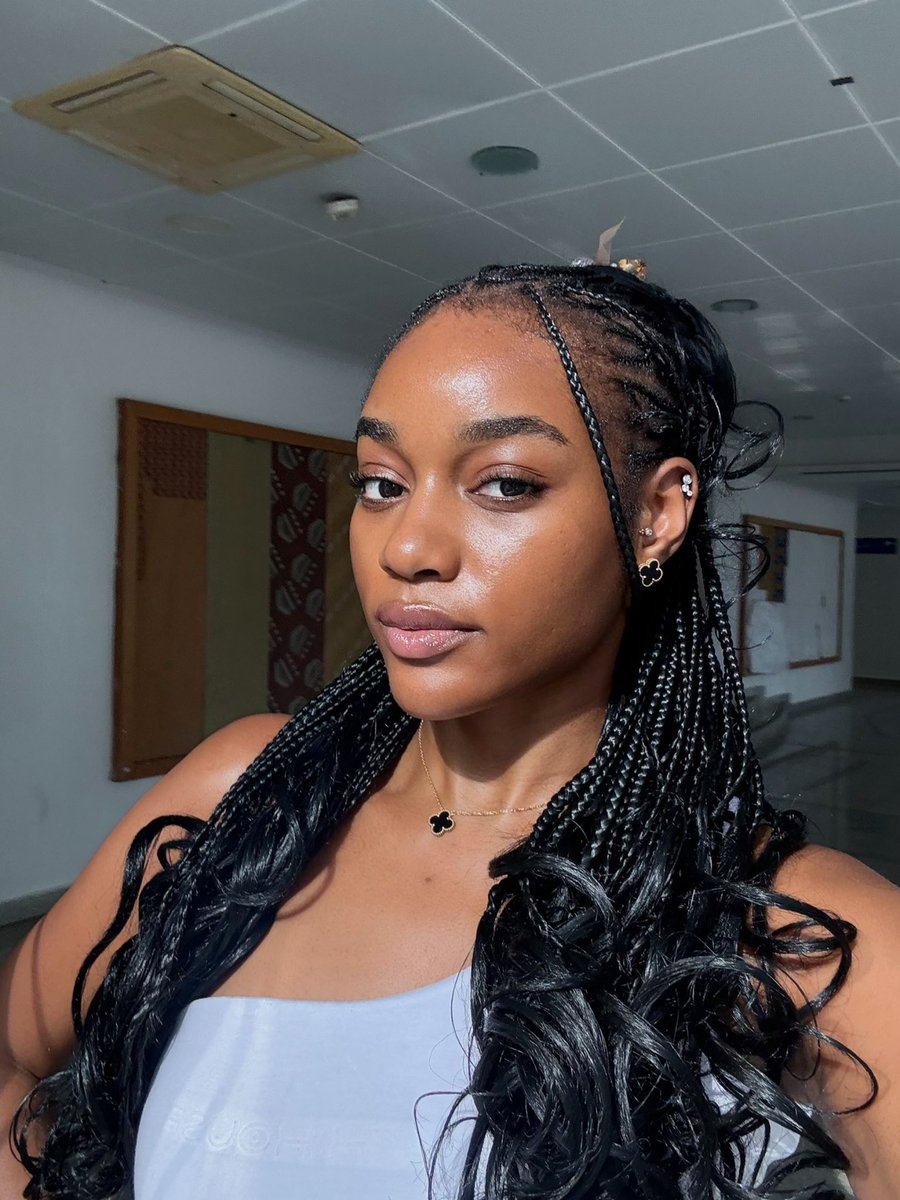 Beauty Tukura⚓️ tweet media