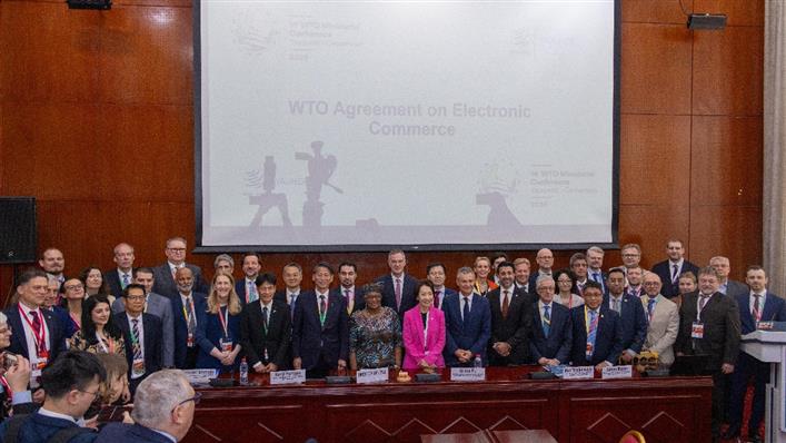 Los Miembros adoptan disposiciones provisionales con miras a poner en vigor el Acuerdo sobre Comercio Electrónico #comercioelectrónico dlvr.it/TRlQK7